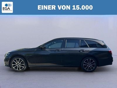Gebraucht Mercedes E300 Avantgarde 265 PS (194 kW) 2023 Metallic