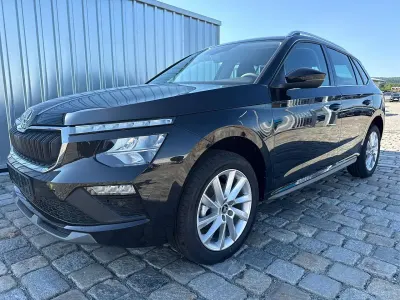Neu Skoda Kamiq Premium Edition 116 PS (85 kW) 2025 Black magic perleffect SUV