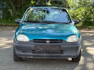 Gebraucht Opel Corsa Swing 60 PS (44 kW) 1995 Blau Kleinwagen