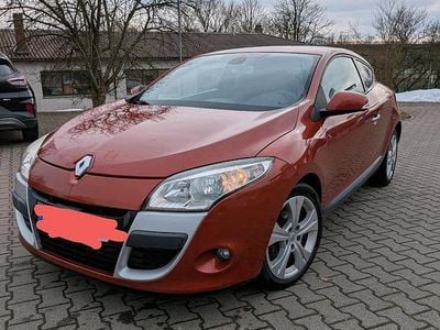 Orange Gebraucht 2009 Renault Mégane Coupé Coupé | 5.250 €