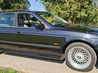 Gebraucht BMW 528 Sport Line 193 PS (141 kW) 1997 Schwarz Kombi