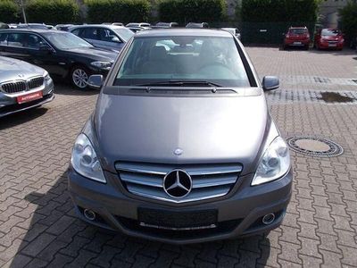 Usata Mercedes B180 116 CV (85 kW) 2010 Grigio Monovolume