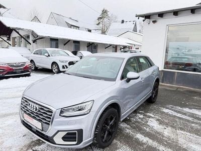 Usado Audi Q2 Design 190 HP (139 kW) 2018 Prateado SUV