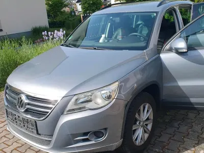 Gebraucht VW Tiguan 150 PS (110 kW) 2010 Silber SUV