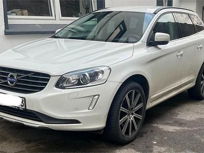 Gebraucht Volvo XC60 181 PS (133 kW) 2015 Weiß SUV