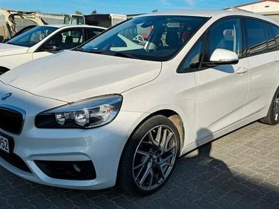 BMW 218