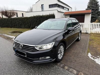 Gebraucht VW Passat 150 PS (110 kW) 2016 Schwarz Kombi
