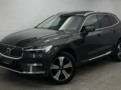 Gebraucht Volvo XC60 Plus 398 PS (292 kW) 2022 Platinium grau SUV