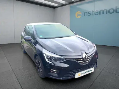 Używany Renault Clio V 140 KM (102 kW) 2022 Czarny Hatchback