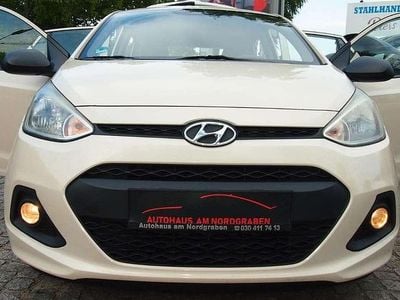 Gebraucht Hyundai i10 Classic 67 PS (49 kW) 2014 Beige Kleinwagen