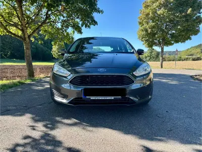 Gebraucht Ford Focus Business Edition 120 PS (88 kW) 2017 Grau Kombi