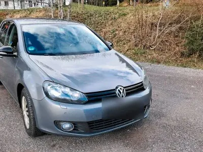 Gebraucht VW Golf VII Match 105 PS (77 kW) 2012 Grau Limousine