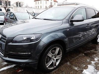 Grau Gebraucht 2008 Audi Q7 S-Line SUV | 5.550 € (Guter Preis)
