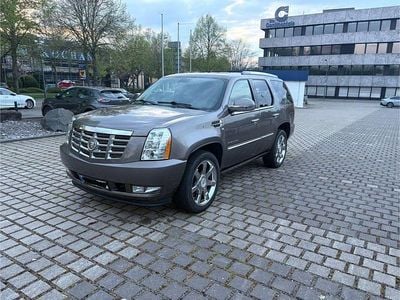 Gebraucht Cadillac Escalade 409 PS (300 kW) 2011 Grau SUV
