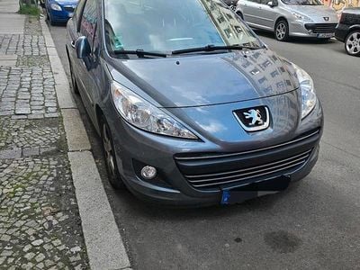 Usado Peugeot 207 120 HP (88 kW) 2010 Cinzento Coupé