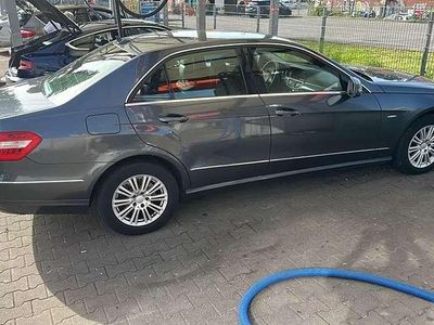 Mercedes E220