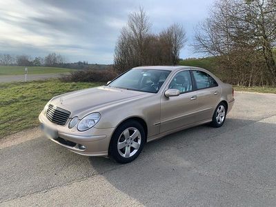 Usata Mercedes E320 204 CV (150 kW) 2003 Oro Berlina