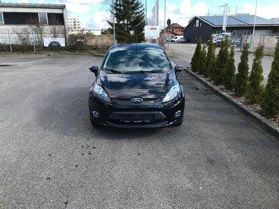Gebraucht Ford Fiesta Trend 82 PS (60 kW) 2012 Schwarz Kleinwagen