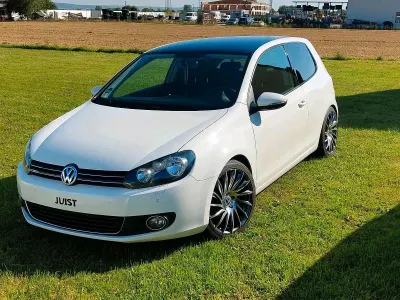 Gebraucht VW Golf VI Highline 122 PS (89 kW) 2009 Weiß Kleinwagen