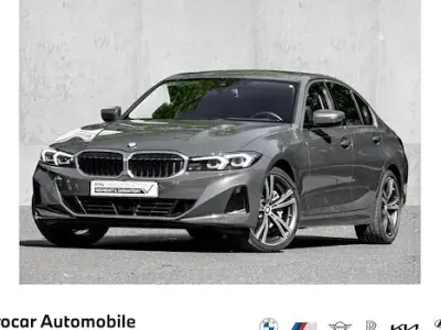 Używany BMW 330 Sport Line 245 KM (180 kW) 2023 Szary Sedan/Limuzyna
