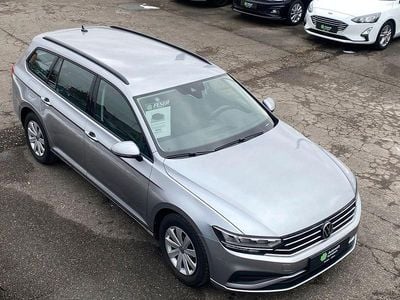 Gebraucht VW Passat 150 PS (110 kW) 2022 Pyrit silber metallic Kombi