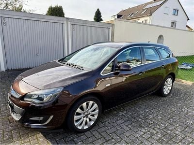 Gebraucht Opel Astra Exklusiv 140 PS (102 kW) 2014 Braun Kombi
