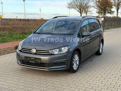 Gebraucht VW Touran Comfortline 150 PS (110 kW) 2016 Grau Van / Kleinbus