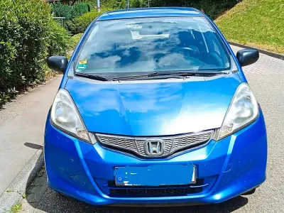 Gebraucht Honda Jazz S 90 PS (66 kW) 2011 Blau Kleinwagen
