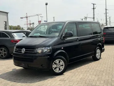 Gebraucht VW Multivan 140 PS (102 kW) 2015 Deep black perleffekt Van / Kleinbus