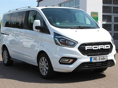 Gebraucht Ford Tourneo Titanium 131 PS (96 kW) 2019 Weiß Van / Kleinbus