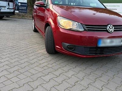 Gebraucht VW Touran 105 PS (77 kW) 2013 Rot Van / Kleinbus