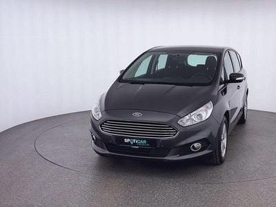 Grau Gebraucht 2018 Ford S-MAX S Van / Kleinbus | 18.290 € (Fairer Preis)
