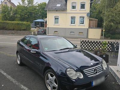 Mercedes C180