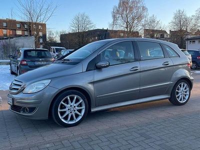 Mercedes B200