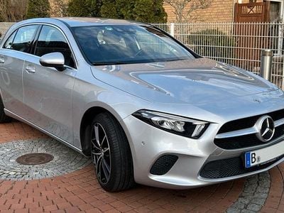 Gebraucht Mercedes A200 163 PS (119 kW) 2020 Silber Limousine