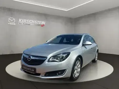 Gebraucht Opel Insignia 140 PS (102 kW) 2017 Argon silber/ice silver (m2) (metallic) Kombi