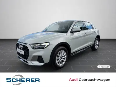 Gebraucht Audi A1 Basis 110 PS (80 kW) 2023 Tausilber metallic SUV
