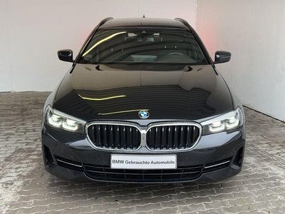 Black sapphire metallic Gebraucht 2022 BMW 530 Kombi | 41.680 € (Fairer Preis)