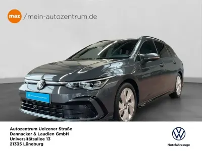 Gebraucht VW Golf VIII R-line 190 PS (139 kW) 2022 Delfingrau metallic Kombi