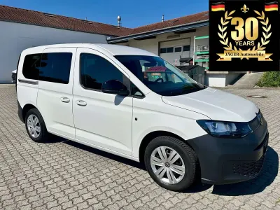 Gebraucht VW Caddy Basis 114 PS (83 kW) 2022 Candyweiß Van / Kleinbus