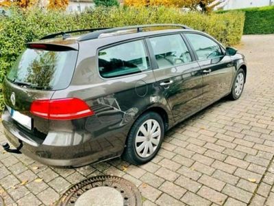 Gebraucht VW Passat Trendline 122 PS (89 kW) 2013 Braun Kombi