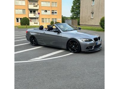 Gebraucht BMW 320 Cabriolet 170 PS (125 kW) 2007 Grau Cabrio