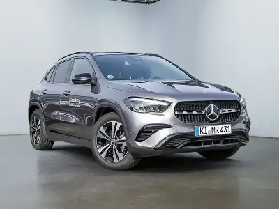 Usata Mercedes GLA200 Progressive 163 CV (119 kW) 2025 Grigio SUV