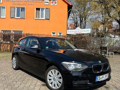 Gebraucht BMW 114 102 PS (75 kW) 2013 Schwarz Kleinwagen