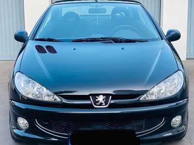 gebraucht Peugeot 206 CC Cabrio mit Hardtop - Schwarz - TÜV 11/2025