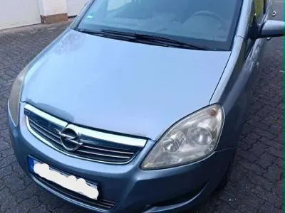 Gebraucht Opel Zafira Edition 110 PS (80 kW) 2009 Silber Van / Kleinbus
