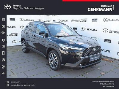 Schwarz Gebraucht 2024 Toyota Corolla Cross Team SUV | 33.990 € (Fairer Preis)