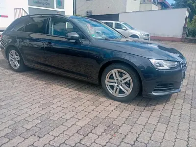 Gebraucht Audi A4 150 PS (110 kW) 2017 Blau Kombi