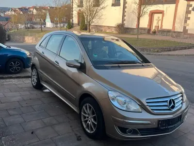 Gebraucht Mercedes B170 116 PS (85 kW) 2006 Gold Van / Kleinbus