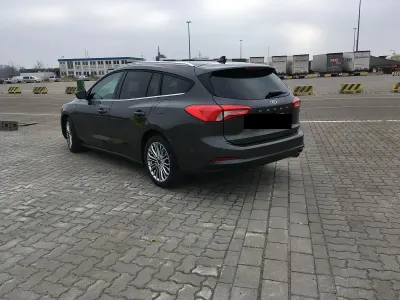 Gebraucht Ford Focus Titanium 150 PS (110 kW) 2019 Grau Kombi